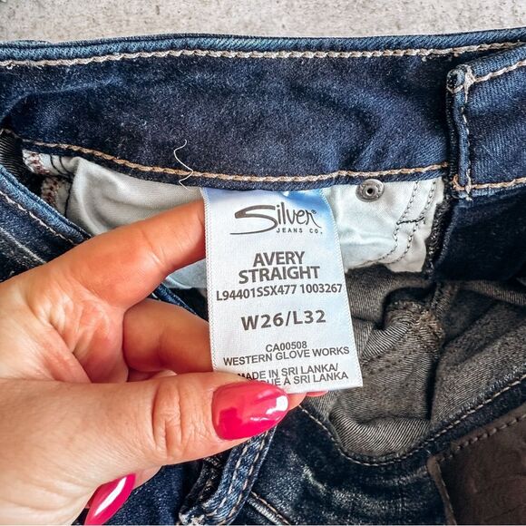 Silver Medium Wash Avery Straight Jeans Size 26 - Picture 3 of 8